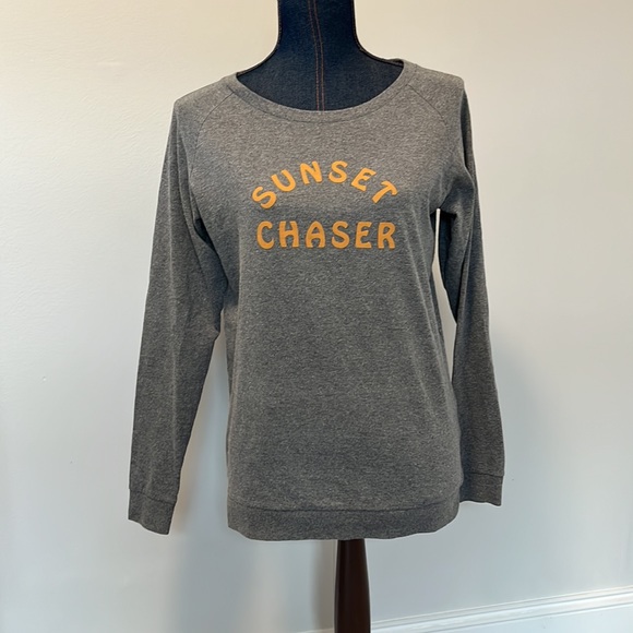Patagonia Tops - Patagonia long sleeve shirt sunset chaser size small